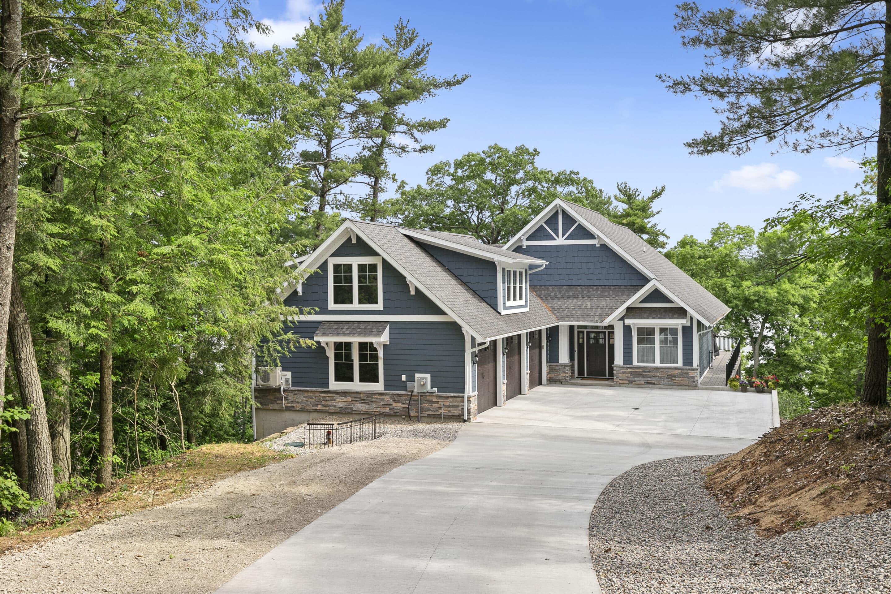 Spaces Designer Homes - Hero Section