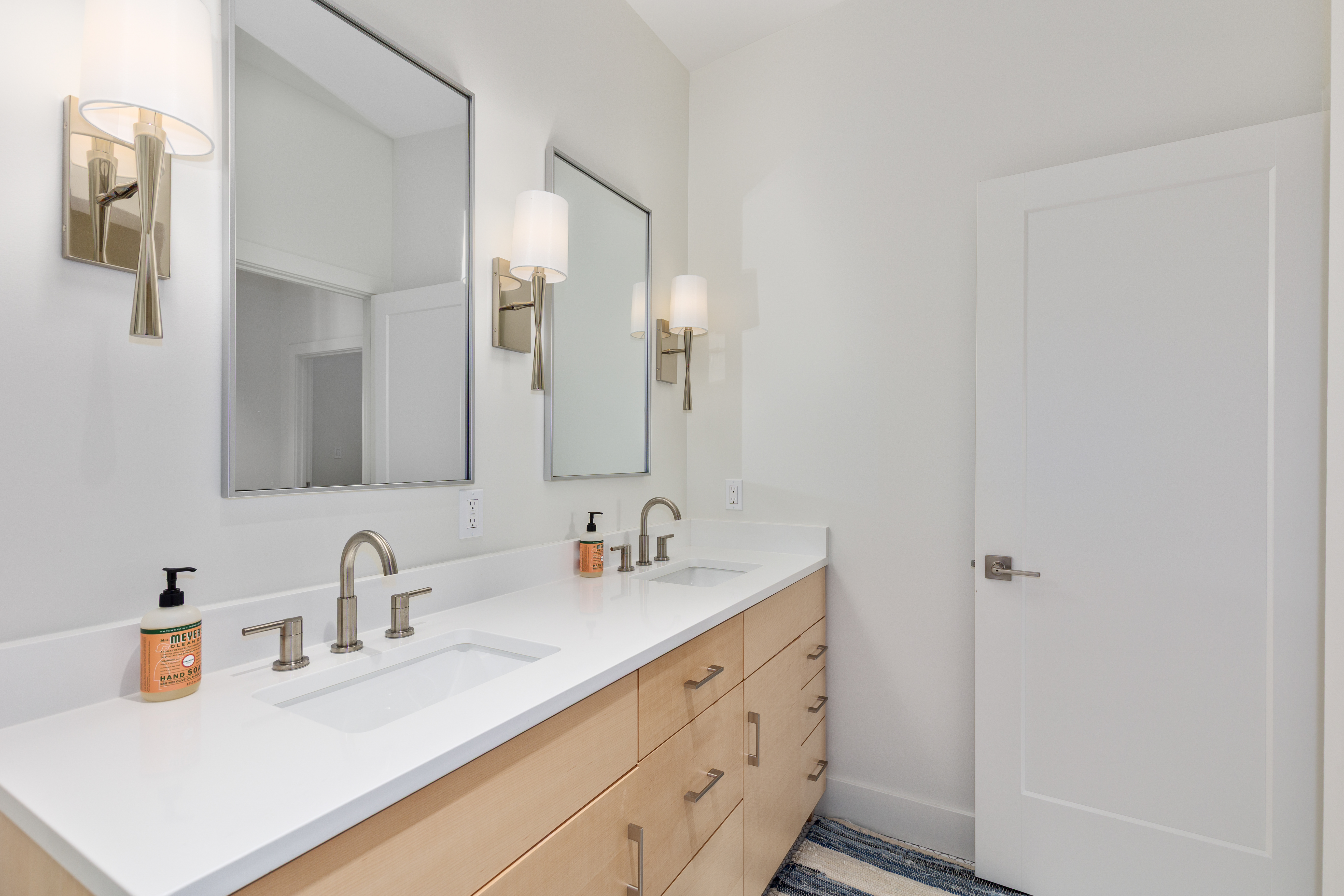 Muskegon Dune Bathroom 2