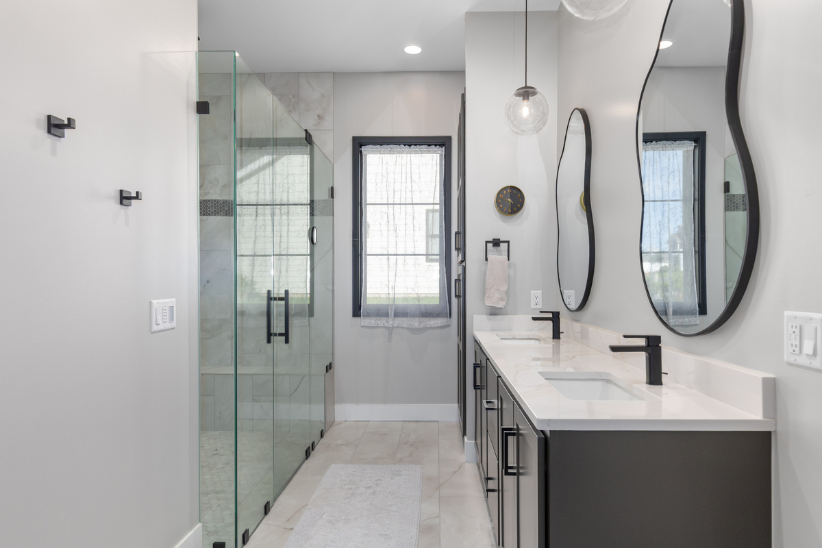 South Haven Living Bath and Shower